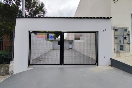 Casa para alugar com 180m², 3 quartos e 6 vagasFachada