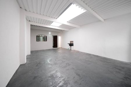 Casa para alugar com 180m², 3 quartos e 6 vagasÁrea de Serviço