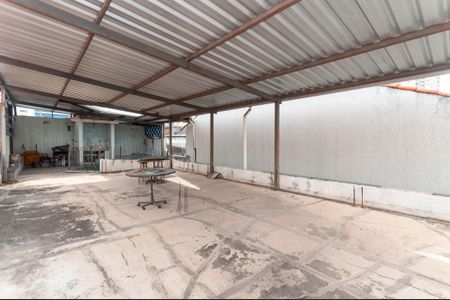 Casa à venda com 152m², 2 quartos e 2 vagasTerraço