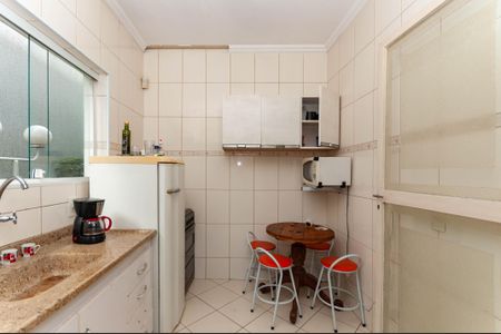 Casa à venda com 152m², 2 quartos e 2 vagasCozinha