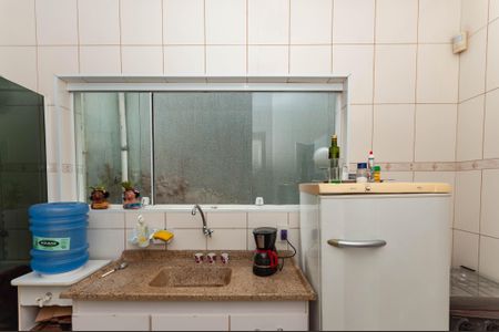 Casa à venda com 152m², 2 quartos e 2 vagasCozinha