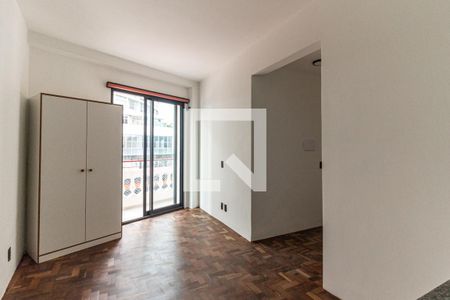 Studio para alugar com 32m², 1 quarto e sem vaga