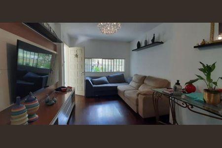 Casa à venda com 140m², 3 quartos e 4 vagas Casa à venda com 140m², 3 quartos e 4 vagasFoto 01