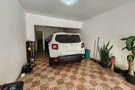 Casa para alugar com 206m², 1 quarto e 2 vagas Casa para alugar com 206m², 1 quarto e 2 vagasGaragem
