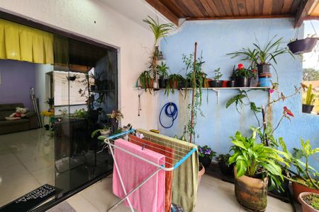 Casa para alugar com 206m², 1 quarto e 2 vagas Casa para alugar com 206m², 1 quarto e 2 vagasVaranda