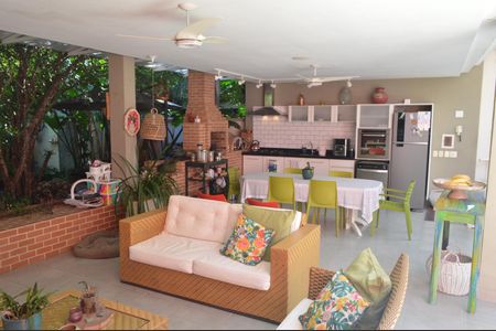 Casa para alugar com 782m², 5 quartos e 2 vagas Casa para alugar com 782m², 5 quartos e 2 vagasÁrea Gourmet