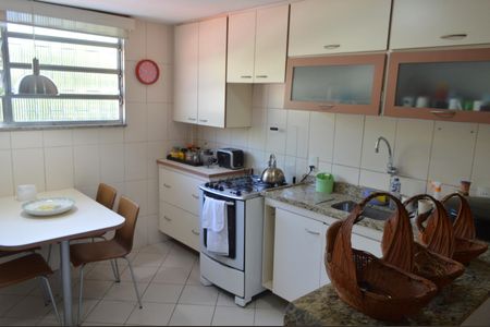 Casa para alugar com 782m², 5 quartos e 2 vagas Casa para alugar com 782m², 5 quartos e 2 vagasCozinha - Casa 2