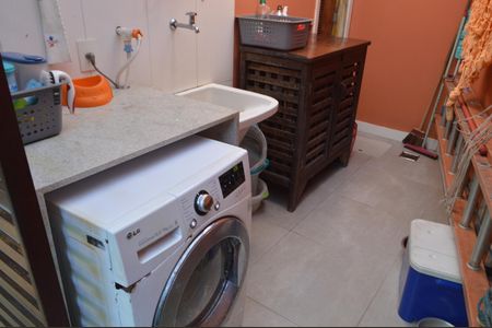 Casa para alugar com 782m², 5 quartos e 2 vagas Casa para alugar com 782m², 5 quartos e 2 vagasÁrea de Serviço