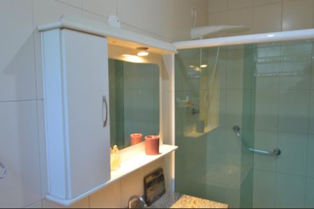 Casa para alugar com 782m², 5 quartos e 2 vagas Casa para alugar com 782m², 5 quartos e 2 vagasBanheiro da Suite - Casa 1