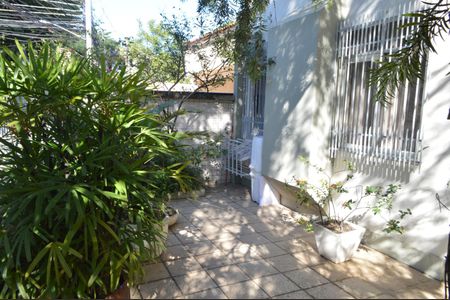 Casa para alugar com 782m², 5 quartos e 2 vagas Casa para alugar com 782m², 5 quartos e 2 vagasJardim