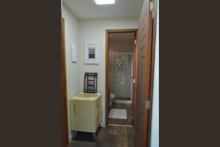 Casa para alugar com 782m², 5 quartos e 2 vagas Casa para alugar com 782m², 5 quartos e 2 vagasElntrada - Edicula