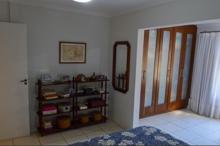 Casa para alugar com 782m², 5 quartos e 2 vagas Casa para alugar com 782m², 5 quartos e 2 vagasQuarto 1 - Casa 2