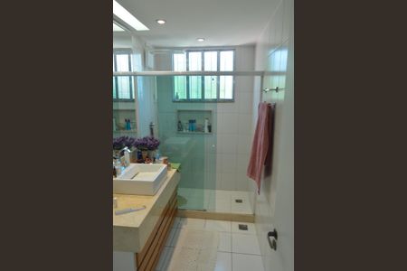 Casa para alugar com 782m², 5 quartos e 2 vagas Casa para alugar com 782m², 5 quartos e 2 vagasBanheiro 2 - Casa 2