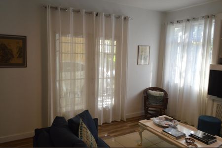 Casa para alugar com 782m², 5 quartos e 2 vagas Casa para alugar com 782m², 5 quartos e 2 vagasSala - Casa 1