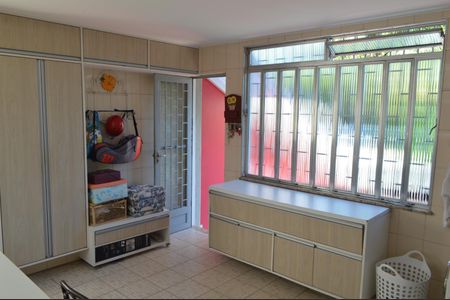 Casa para alugar com 782m², 5 quartos e 2 vagas Casa para alugar com 782m², 5 quartos e 2 vagasÁrea de Serviço - Casa 2