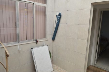 Casa para alugar com 782m², 5 quartos e 2 vagas Casa para alugar com 782m², 5 quartos e 2 vagasÁrea - Casa 1