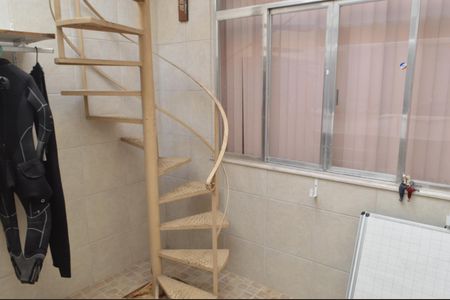 Casa para alugar com 782m², 5 quartos e 2 vagas Casa para alugar com 782m², 5 quartos e 2 vagasÁrea - Casa 1