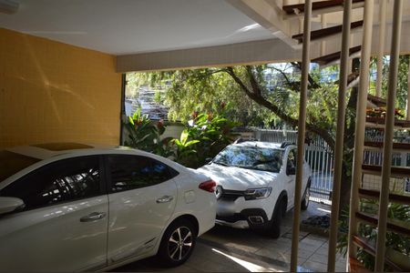 Casa para alugar com 782m², 5 quartos e 2 vagas Casa para alugar com 782m², 5 quartos e 2 vagasGaragem