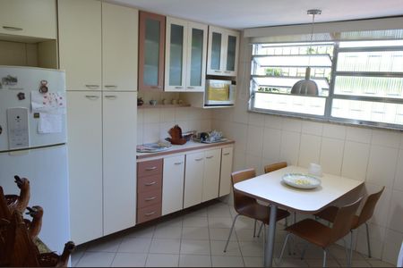 Casa para alugar com 782m², 5 quartos e 2 vagas Casa para alugar com 782m², 5 quartos e 2 vagasCozinha - Casa 2