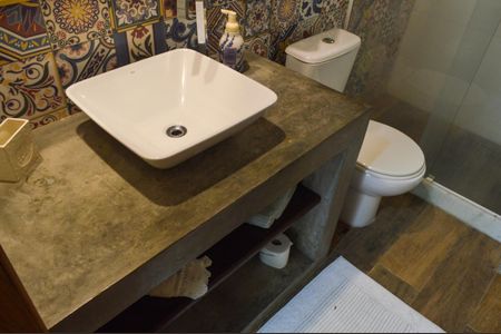 Casa para alugar com 782m², 5 quartos e 2 vagas Casa para alugar com 782m², 5 quartos e 2 vagasBanheiro - Edicula