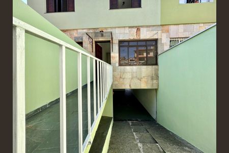 Casa para alugar com 210m², 2 quartos e 2 vagasGaragem