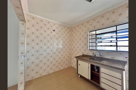 Casa para alugar com 210m², 2 quartos e 2 vagasCozinha