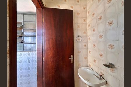 Casa para alugar com 210m², 2 quartos e 2 vagasBanheiro de serviço