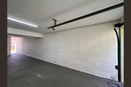 Casa para alugar com 210m², 2 quartos e 2 vagasGaragem