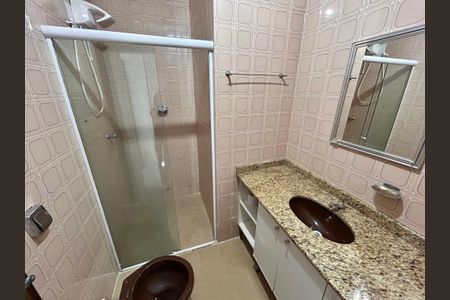 Casa para alugar com 210m², 2 quartos e 2 vagasBanheiro