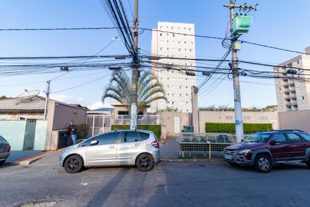 Apartamento à venda com 45m², 2 quartos e 1 vaga Apartamento à venda com 45m², 2 quartos e 1 vagaFachada