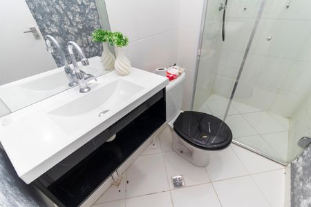 Apartamento à venda com 45m², 2 quartos e 1 vaga Apartamento à venda com 45m², 2 quartos e 1 vagaBanheiro
