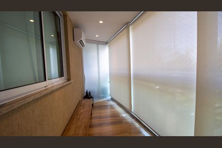 Apartamento para alugar com 90m², 3 quartos e 2 vagas Apartamento para alugar com 90m², 3 quartos e 2 vagasVaranda