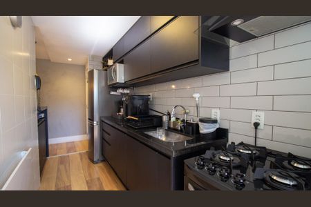 Apartamento para alugar com 90m², 3 quartos e 2 vagas Apartamento para alugar com 90m², 3 quartos e 2 vagasCozinha e Área de Serviço