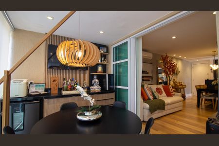 Apartamento para alugar com 90m², 3 quartos e 2 vagas Apartamento para alugar com 90m², 3 quartos e 2 vagasVaranda