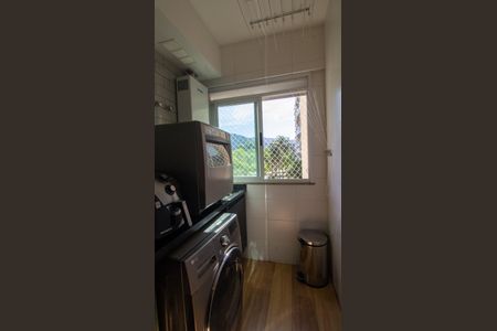Apartamento para alugar com 90m², 3 quartos e 2 vagas Apartamento para alugar com 90m², 3 quartos e 2 vagasCozinha e Área de Serviço