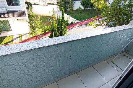 Casa de condomínio à venda com 177m², 4 quartos e 3 vagas Casa de condomínio à venda com 177m², 4 quartos e 3 vagasVaranda da Suíte 4