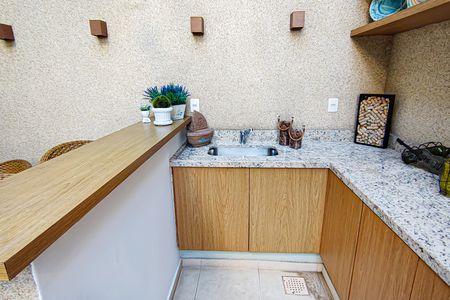 Casa de condomínio à venda com 177m², 4 quartos e 3 vagas Casa de condomínio à venda com 177m², 4 quartos e 3 vagasÁrea Gourmet