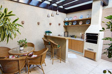 Casa de condomínio à venda com 177m², 4 quartos e 3 vagas Casa de condomínio à venda com 177m², 4 quartos e 3 vagasÁrea Gourmet