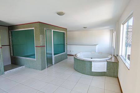 Casa de condomínio à venda com 177m², 4 quartos e 3 vagas Casa de condomínio à venda com 177m², 4 quartos e 3 vagasÁrea comum