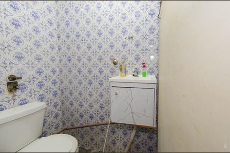 Casa à venda com 300m², 3 quartos e 5 vagasBanheiro de serviço