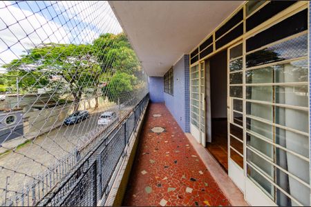 Casa à venda com 300m², 3 quartos e 5 vagasVaranda