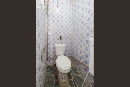 Casa à venda com 300m², 3 quartos e 5 vagasBanheiro de serviço