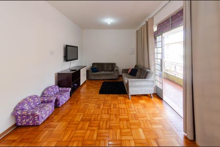 Casa à venda com 300m², 3 quartos e 5 vagasSala