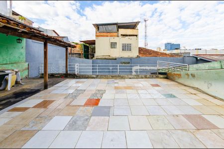 Casa à venda com 300m², 3 quartos e 5 vagasTerraço