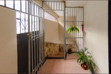 Casa à venda com 300m², 3 quartos e 5 vagasEntrada