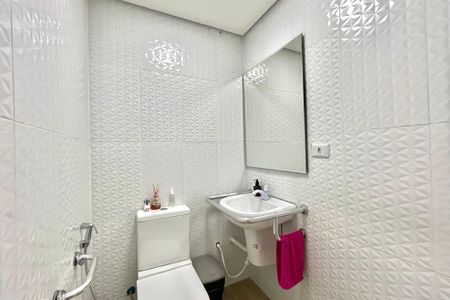 Casa para alugar com 340m², 4 quartos e 2 vagas Casa para alugar com 340m², 4 quartos e 2 vagasLavabo