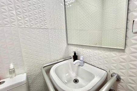 Casa para alugar com 340m², 4 quartos e 2 vagas Casa para alugar com 340m², 4 quartos e 2 vagasLavabo