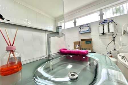 Casa para alugar com 340m², 4 quartos e 2 vagas Casa para alugar com 340m², 4 quartos e 2 vagasBanheiro 2