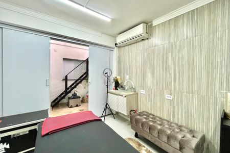 Casa para alugar com 340m², 4 quartos e 2 vagas Casa para alugar com 340m², 4 quartos e 2 vagasQuarto 4