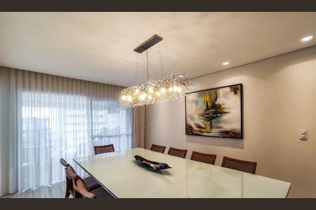 Apartamento à venda com 243m², 4 quartos e 4 vagas